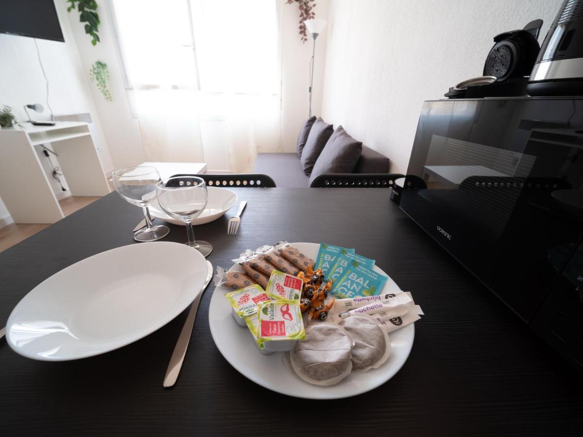 Appartement Climatise Avec Parking A 6Min A Pied De La Gare St Charles Marseille Eksteriør billede